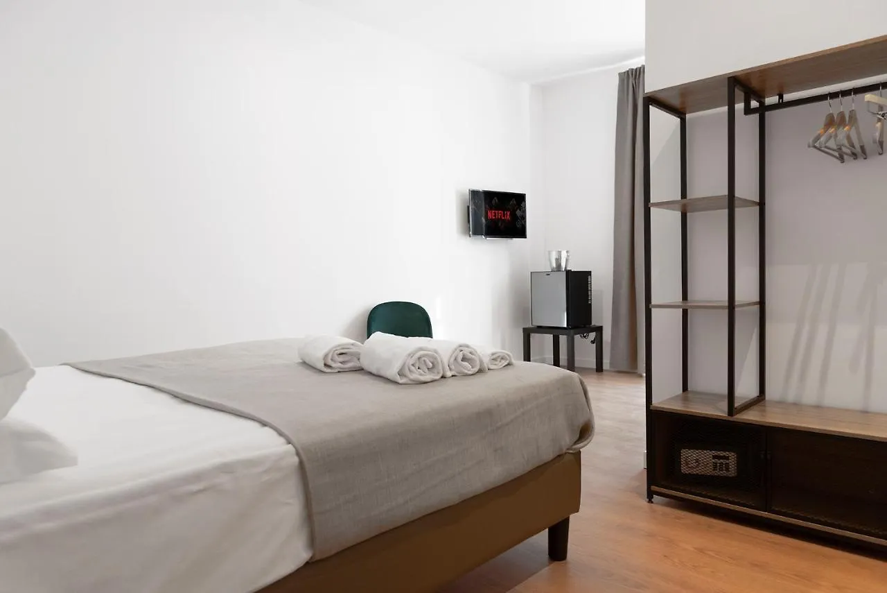 Civicocento Charming Rooms Catania 0*,  Italia